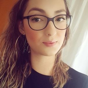 Meet your Posher, Sabrina